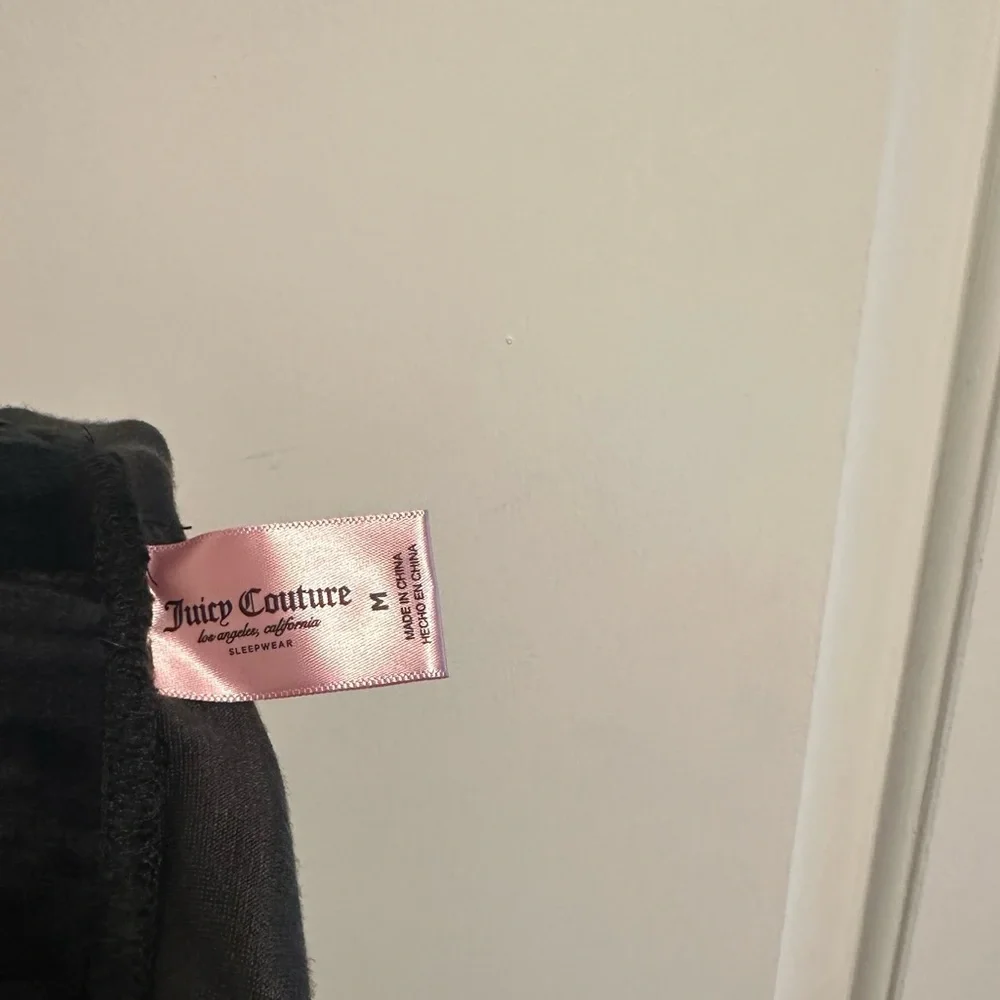 Juicy Couture Sleepwear Velour Rhinestone Long Sleeve & Pants Set in Black